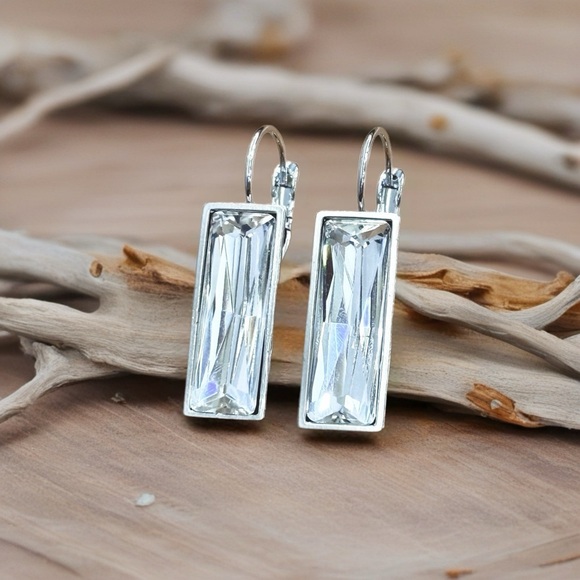 Jewelry - Handcrafted earrings made with Austrian clear baguette crystals